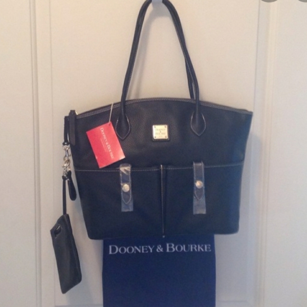 DOONEY BOURKE LARGE BLACK LEATHER CRESCENT TOTE